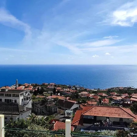 Lamayer Arco da Calheta (Madeira)
